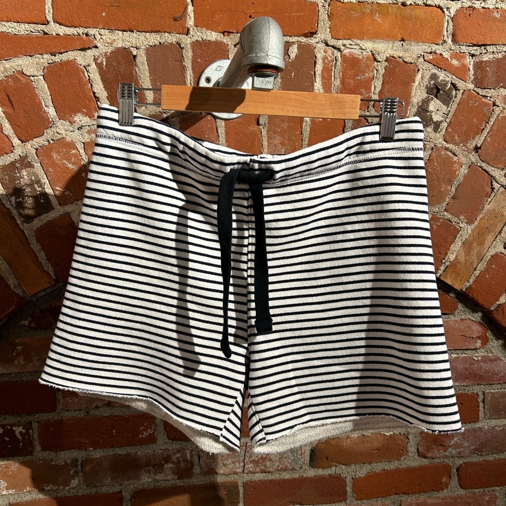Frank & Eileen - Pearl Navy Stripe Shorts